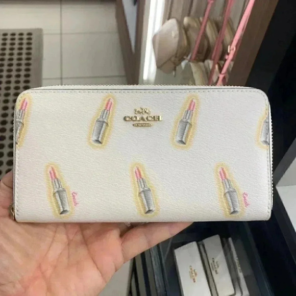 ACCORDION ZIP WALLET WITH LIPSTICK PRINT C3313
